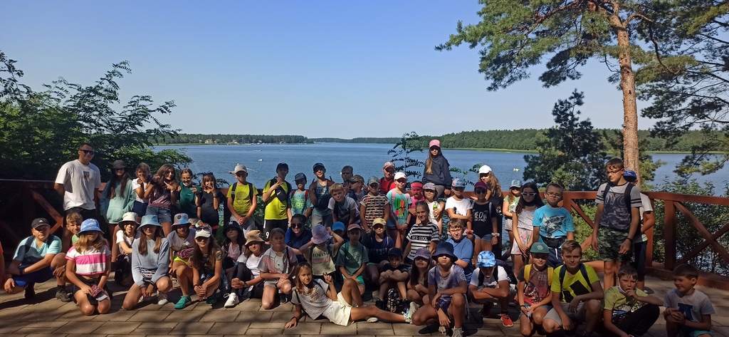 Kolonie dla dzieci nad jeziorem