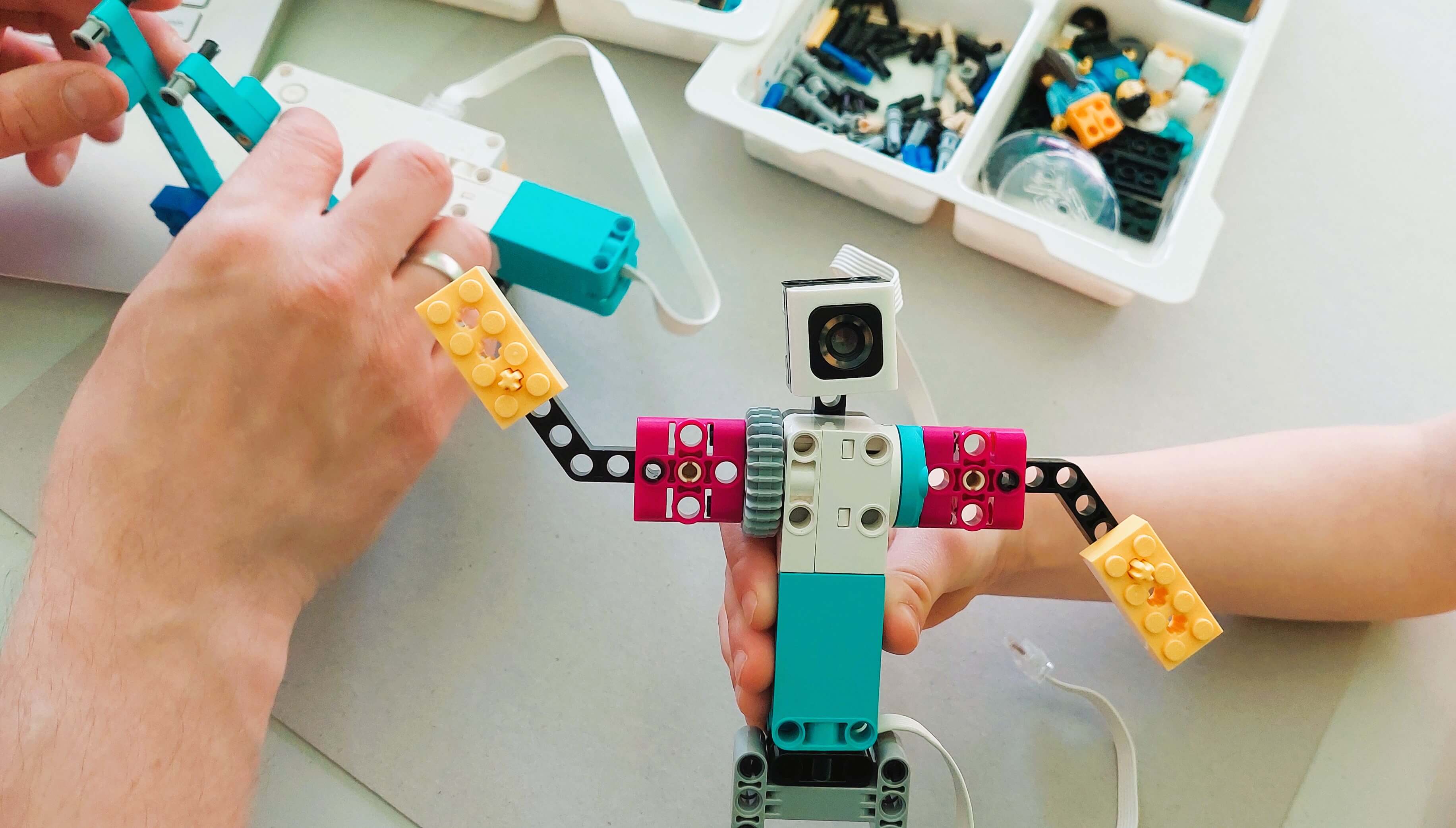 Półkolonie białystok programowanie i robotyka (3)