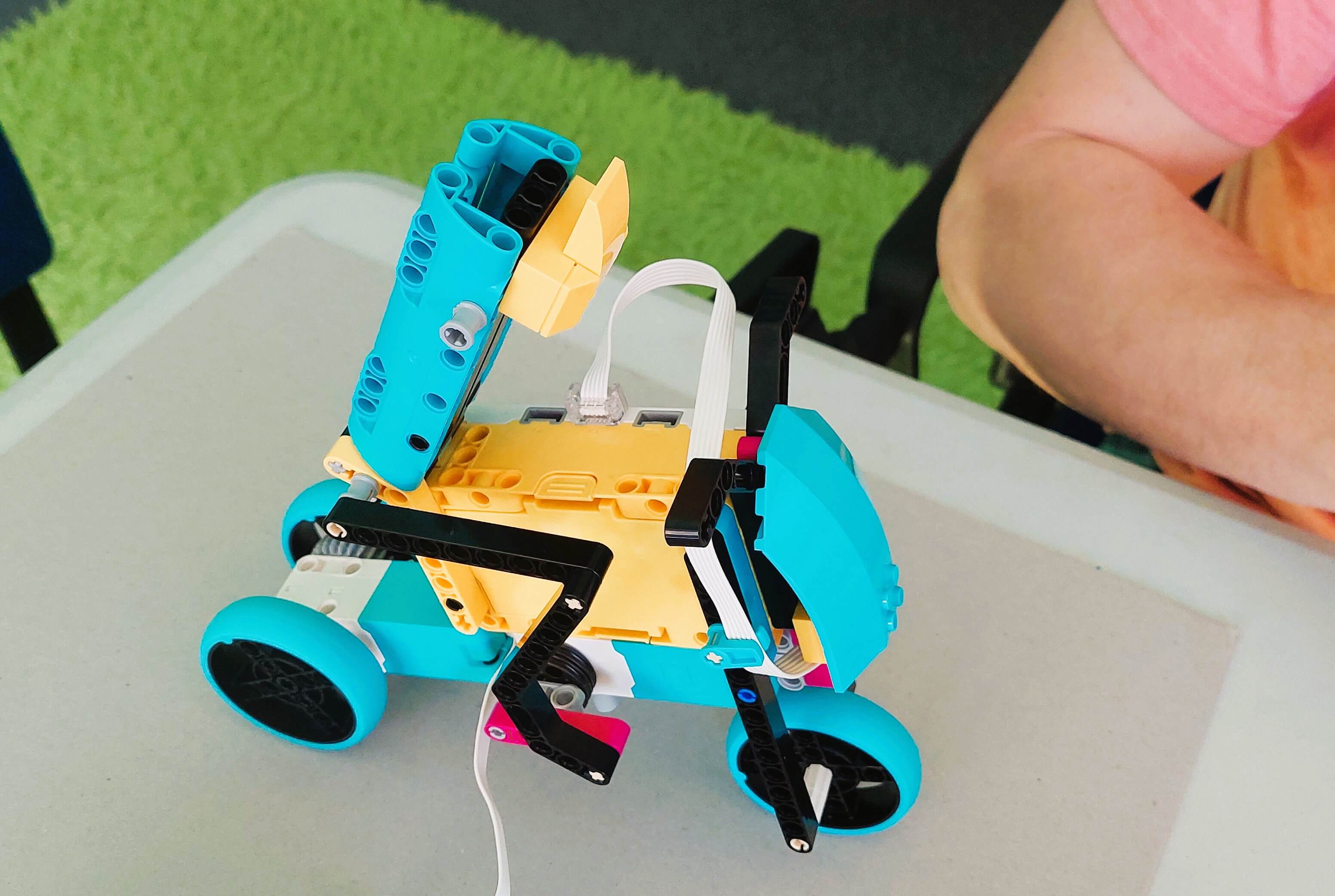 Półkolonie białystok programowanie i robotyka (3)